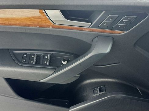 Certified 2023 Audi Q5 2.0T Premium w/ Convenience Package image 16