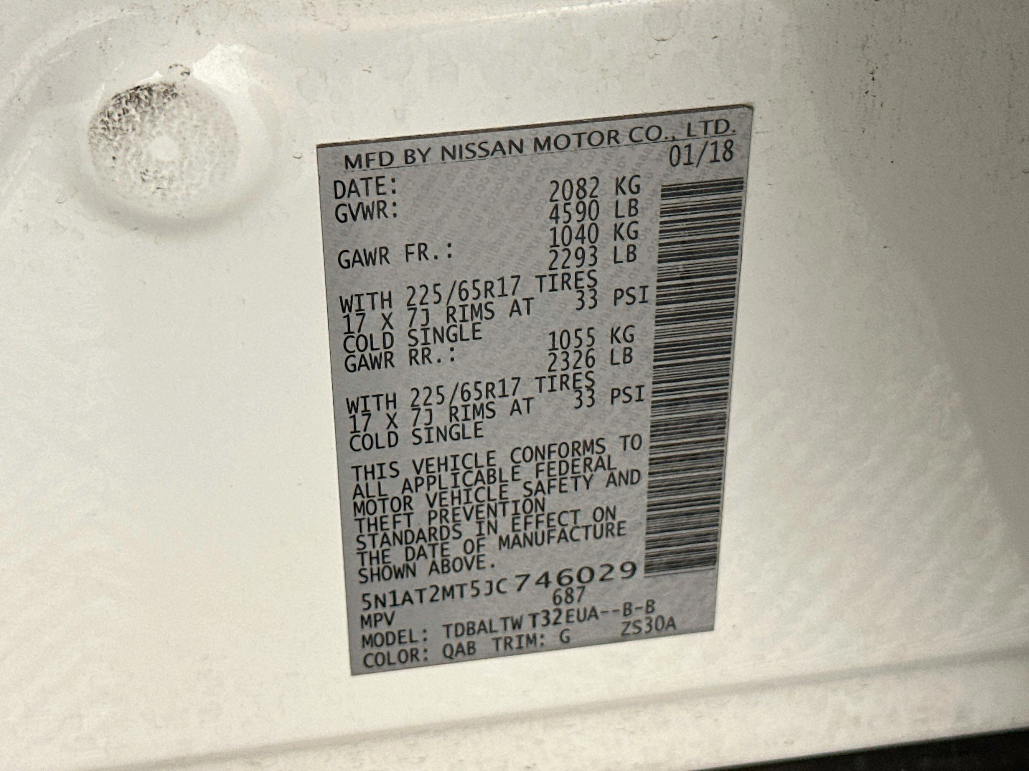 Used 2018 Nissan Rogue SV w/ Premium Package FWD image 12