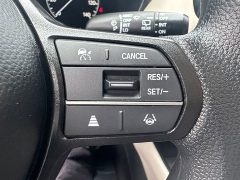 Used 2024 Honda HR-V LX image 31