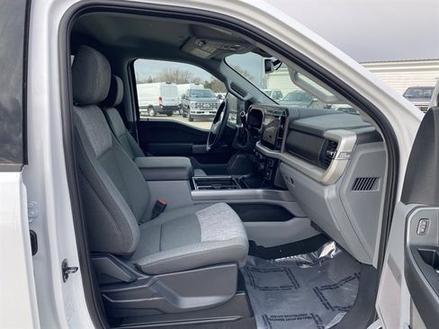 New 2026 Ford F350 XLT w/ XLT Premium Package AWD/4WD image 4
