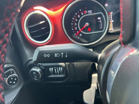 Used 2021 Jeep Gladiator Rubicon AWD/4WD image 24