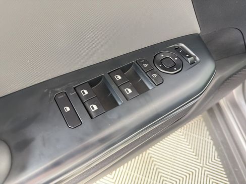 Used 2025 Kia K4 FWD image 20
