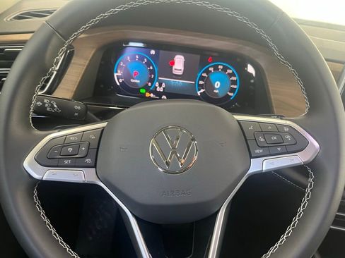 New 2026 Volkswagen Atlas SE image 19