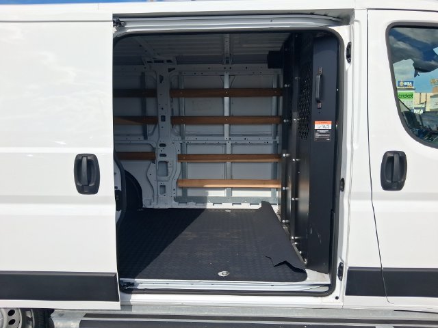 Used 2025 RAM ProMaster 2500 w/ U-Haul Equipment Group FWD image 7