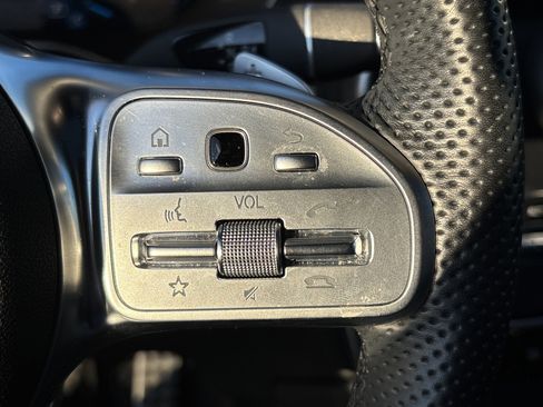 Used 2021 Mercedes-Benz GLC 300 image 26