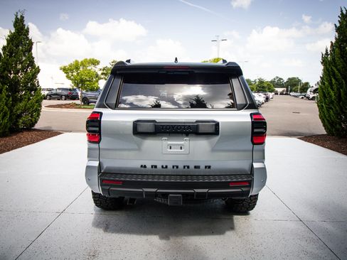 Used 2026 Toyota 4Runner TRD Off-Road Premium AWD/4WD image 9