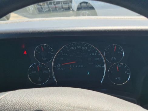 Used 2023 Chevrolet Express 3500 LT w/ LT Preferred Equipment Group RWD image 14
