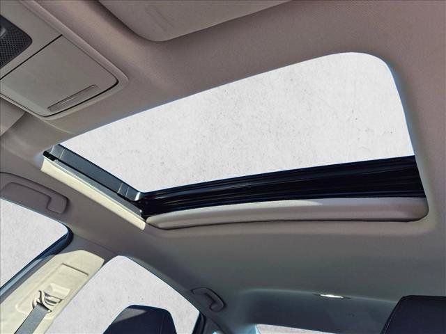 Used 2025 Honda Accord SE image 17