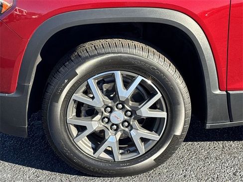 Used 2023 GMC Acadia SLE image 21