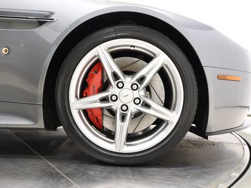 Used 2016 Aston Martin V8 Vantage S image 59