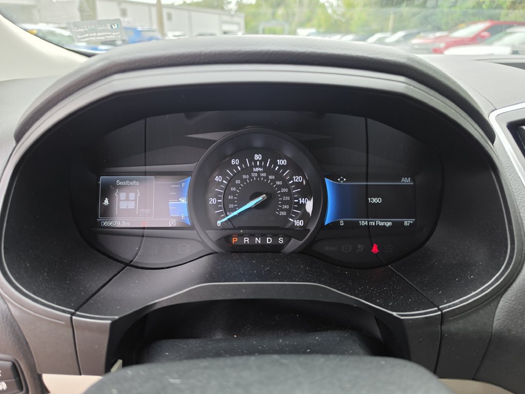 Used 2022 Ford Edge Titanium AWD/4WD image 32