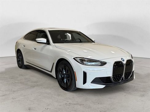 Used 2024 BMW i4 eDrive40 w/ Convenience Package image 7