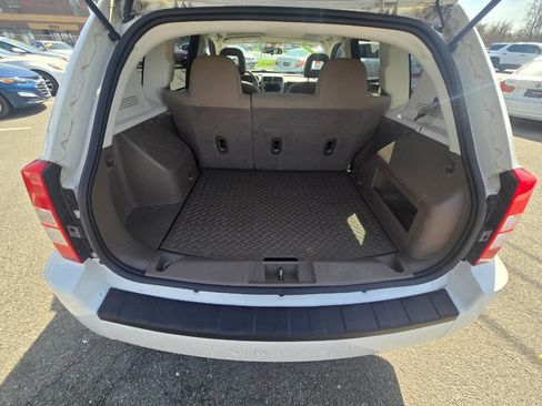 Used 2007 Jeep Compass Sport FWD image 39