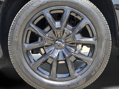 Used 2023 Chevrolet Tahoe RST w/ Luxury Package RWD image 40