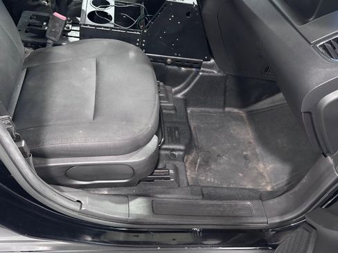 Used 2017 Ford Taurus Police Interceptor AWD image 19