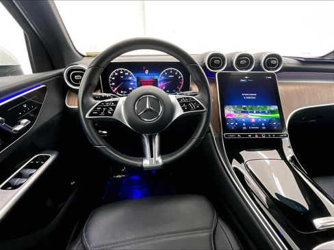 Certified 2023 Mercedes-Benz GLC 300 image 4