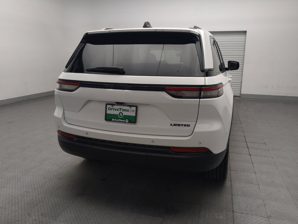 Used 2023 Jeep Grand Cherokee Limited w/ Black Appearance Package RWD image 7