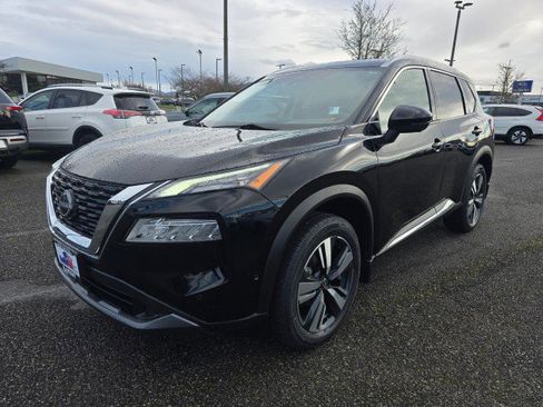 Used 2023 Nissan Rogue SL w/ SL Premium Package image 7