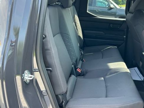 Used 2025 Toyota Tacoma SR5 w/ SR5 Upgrade Package AWD/4WD image 41