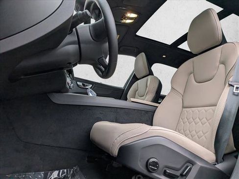 New 2026 Volvo XC60 T8 Plus w/ Protection Package Premier image 4