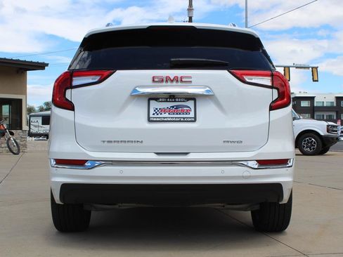 Used 2024 GMC Terrain Denali w/ Denali Premium Package AWD/4WD image 82