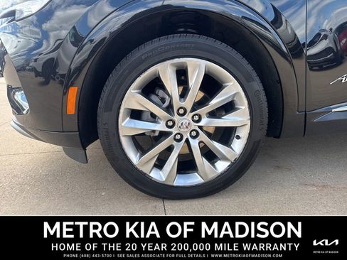 Used 2023 Buick Envision Avenir AWD/4WD image 9