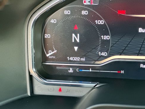 Used 2024 GMC Sierra 1500 AT4 w/ Technology Package image 14