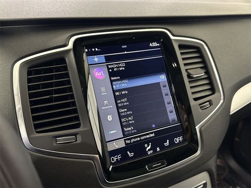 Used 2018 Volvo XC90 T5 Momentum w/ Convenience Package image 25