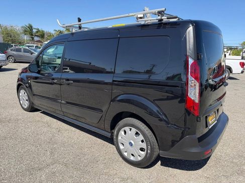 Used 2021 Ford Transit Connect XLT image 9