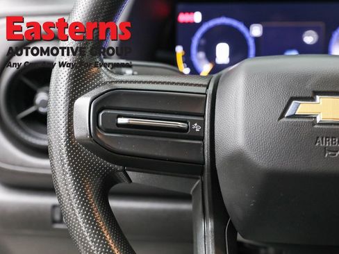 Used 2024 Chevrolet Colorado W/T image 15