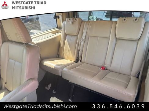 Used 2017 Ford Expedition Limited w/ Equipment Group 301A AWD/4WD image 25