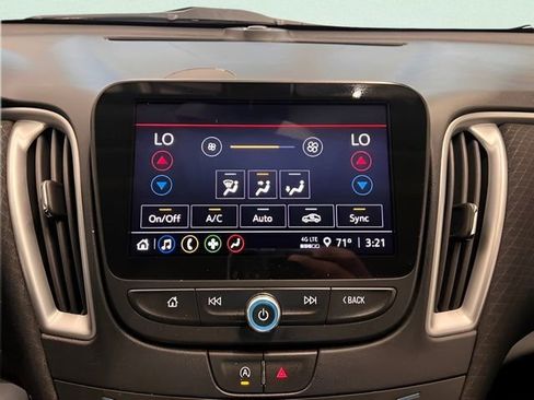 Used 2022 Chevrolet Malibu LT FWD image 23
