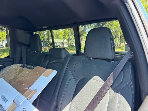 New 2026 RAM 1500 4x4 Crew Cab image 8