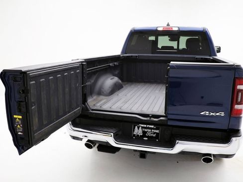 Used 2022 RAM 1500 Laramie AWD/4WD image 4