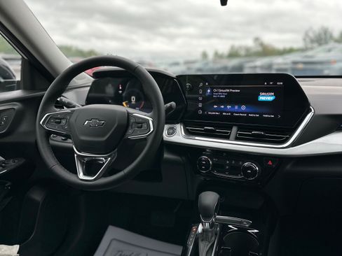 New 2026 Chevrolet Trax LT w/ Driver Confidence Package FWD image 10