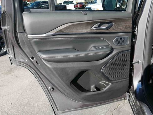 New 2025 Jeep Grand Cherokee Overland w/ Adv Protech Group III image 12