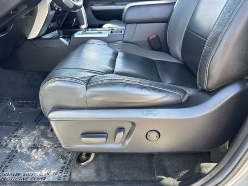 Used 2020 Toyota Tundra Limited w/ Limited Premium Package image 20