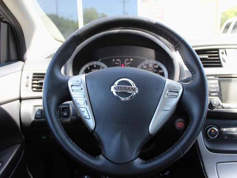Used 2015 Nissan Sentra SV FWD image 16