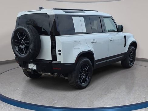 New 2026 Land Rover Defender 110 S AWD/4WD image 5