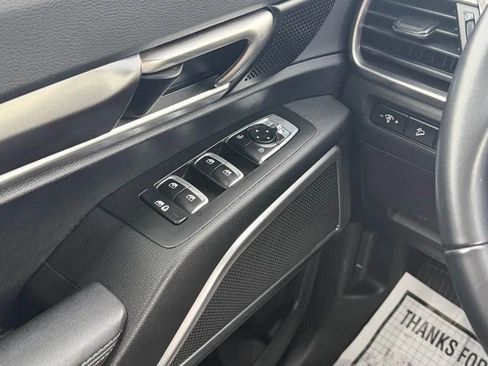 Used 2024 Kia Telluride LX image 9