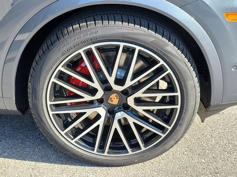 New 2026 Porsche Cayenne S AWD/4WD image 13