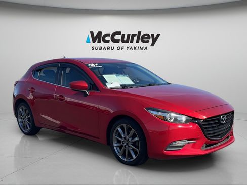 Used 2018 MAZDA MAZDA3 Touring FWD image 8