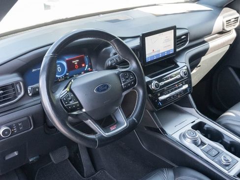 Used 2021 Ford Explorer ST w/ Equipment Group 401A AWD/4WD image 19