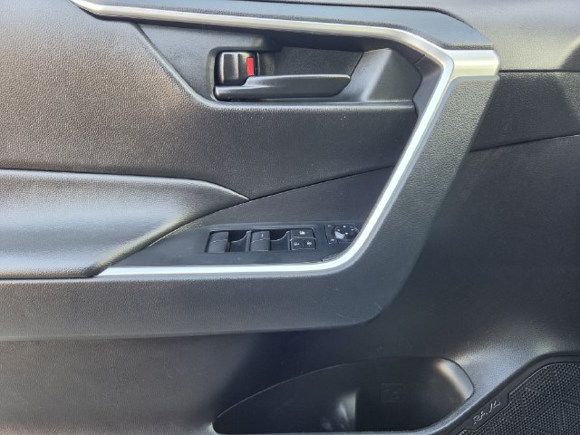 Used 2024 Toyota RAV4 LE FWD image 19