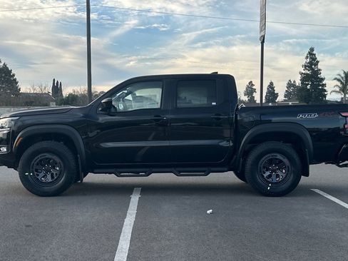 New 2026 Nissan Frontier PRO-4X w/ Tow Package AWD/4WD image 7
