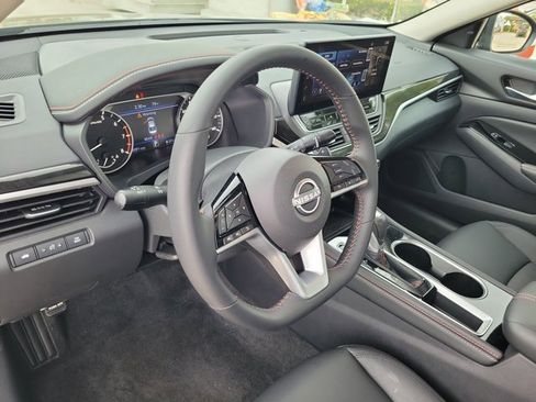 Certified 2025 Nissan Altima 2.5 SR w/ SR Premium Package image 23