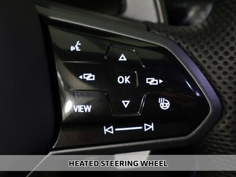 Used 2024 Volkswagen Golf R AWD/4WD image 10