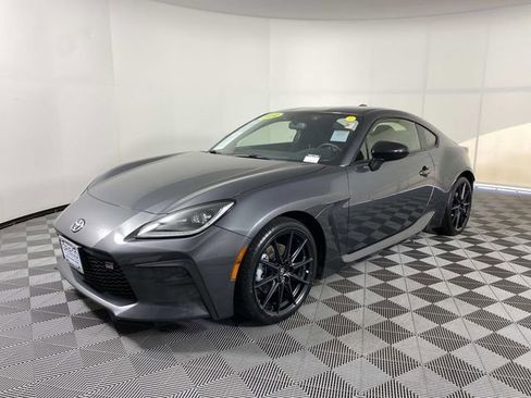 Used 2024 Toyota GR86 Premium RWD image 4