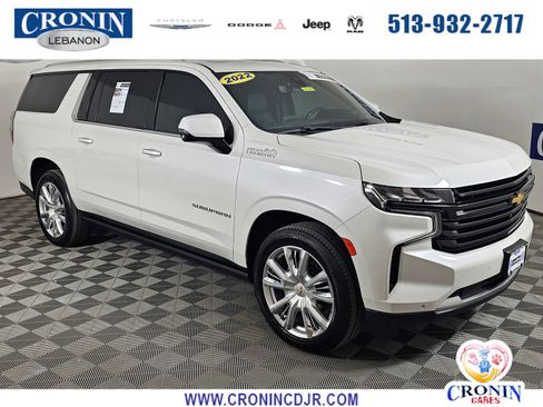 Used 2022 Chevrolet Suburban High Country w/ LPO, Illumination Package AWD/4WD image 1