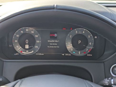 New 2026 Land Rover Range Rover Velar Dynamic SE image 8